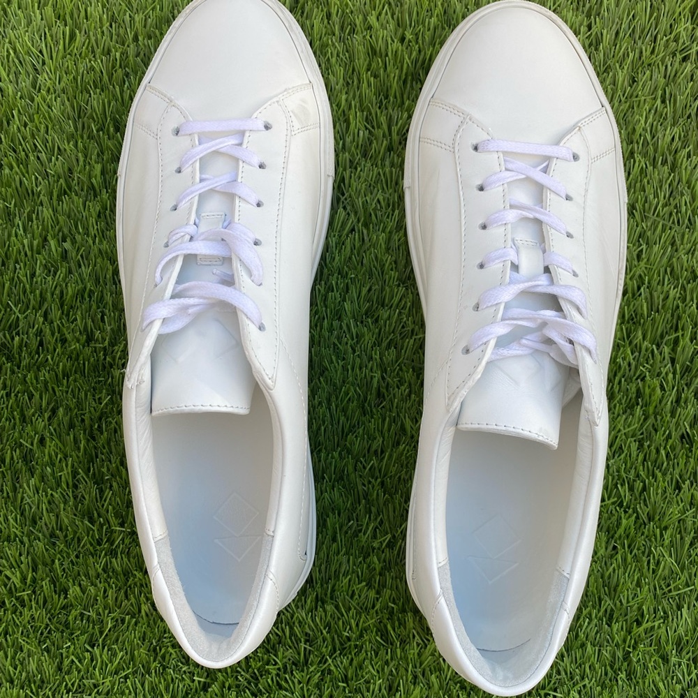 Men KOIO sneakers white. Size 44